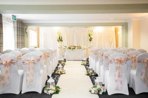 holiday inn a55 chester west by ihg