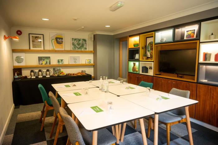 holiday inn a55 chester west by ihg