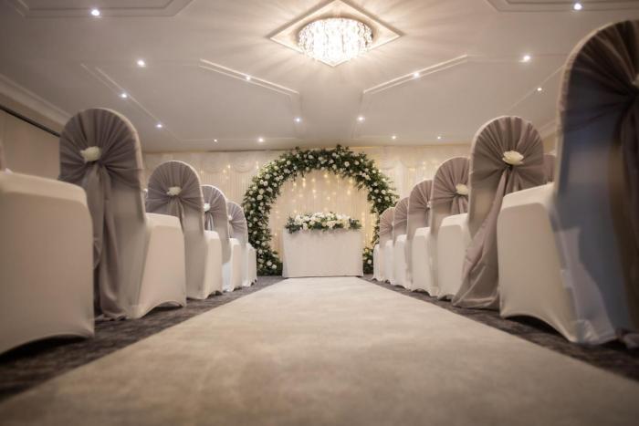 holiday inn a55 chester west by ihg