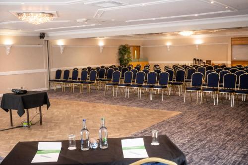 holiday inn a55 chester west by ihg
