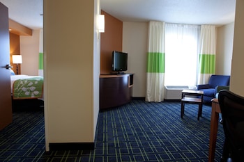 fairfield inn and suites flint fenton