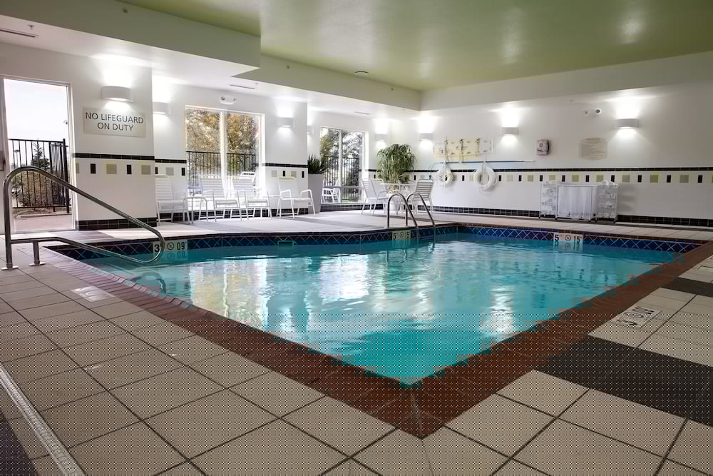 fairfield inn and suites flint fenton