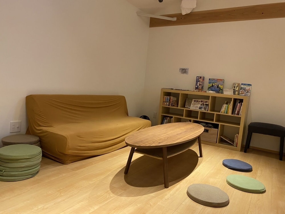 shubou tamajiman hostel