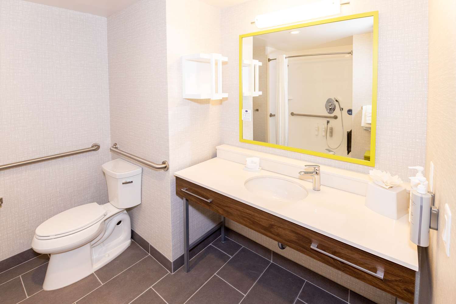 hampton inn selma ca
