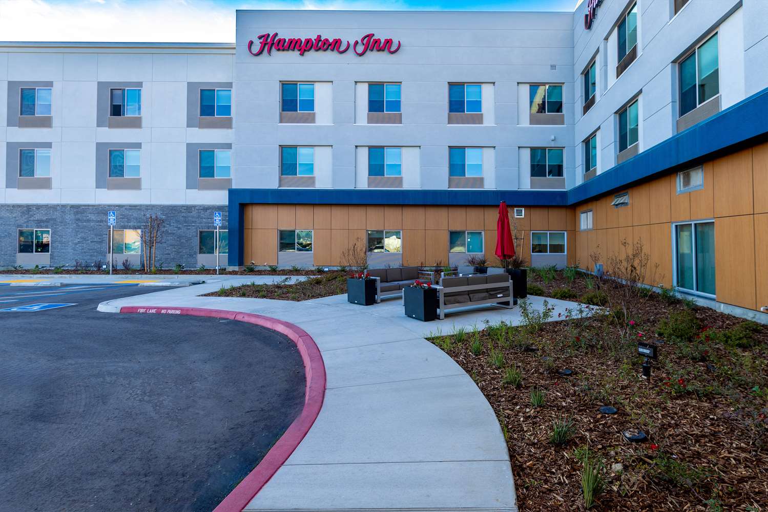 hampton inn selma ca