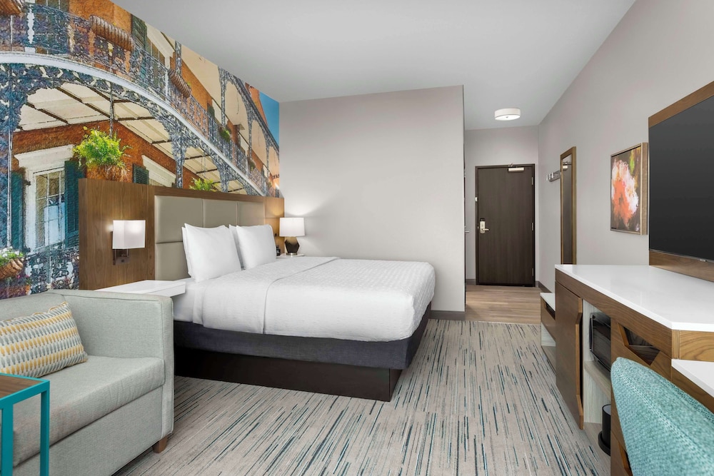 hampton inn new orleans french quarter market area