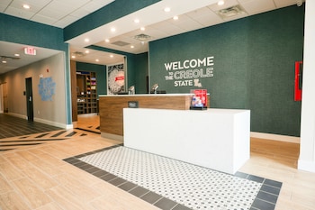 Hampton Inn New Orleans French Quarter Market Area,,3 star