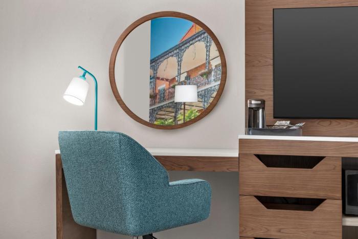 hampton inn new orleans french quarter market area