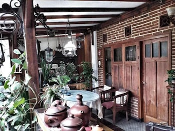 villas in batu indonesia homestay