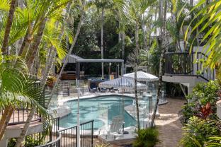 outrigger bay apartments