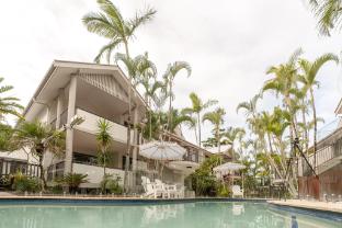 outrigger bay apartments