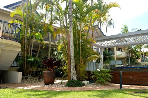outrigger bay apartments