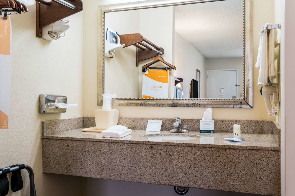 quality inn battleboro