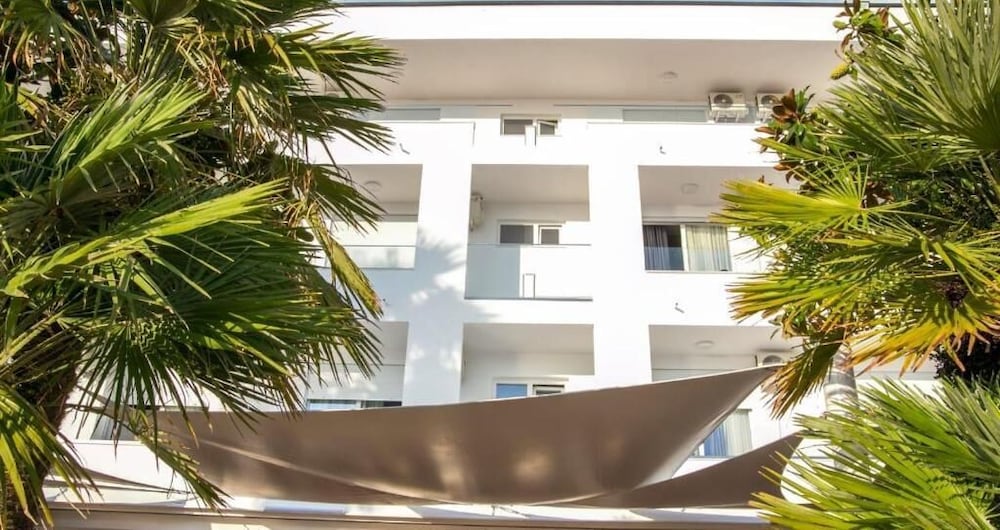 hotel besani