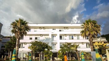 hotel besani