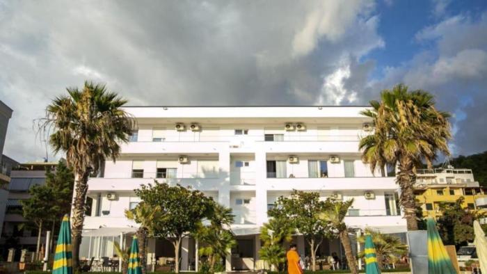 hotel besani