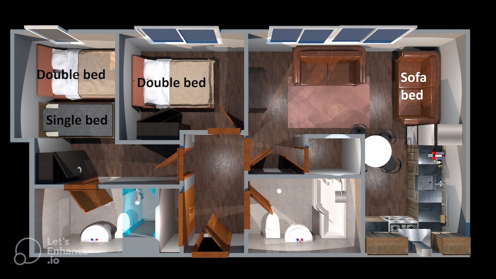 2 bedroom central apartment with parking