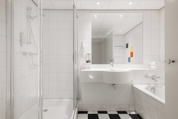 leonardo hotel hengelo city center