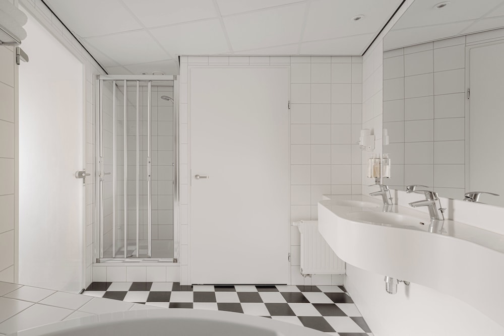 leonardo hotel hengelo city center