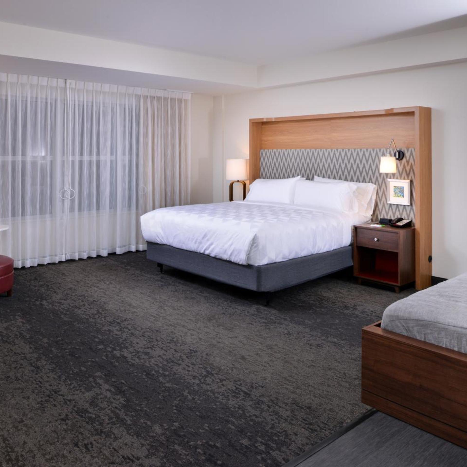 holiday inn farmingtom hills detriot nw