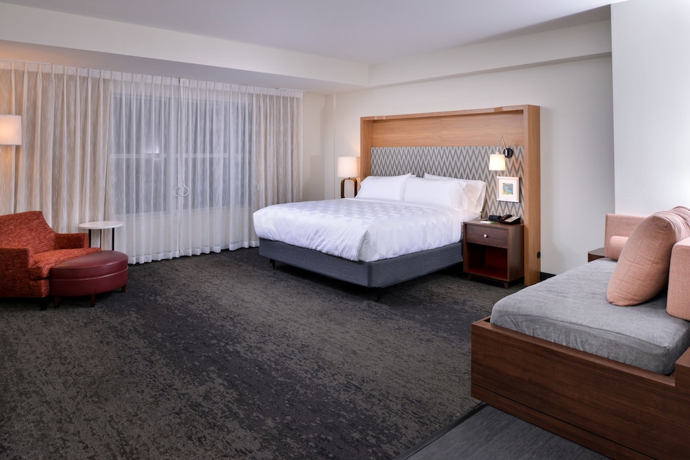 holiday inn farmingtom hills detriot nw