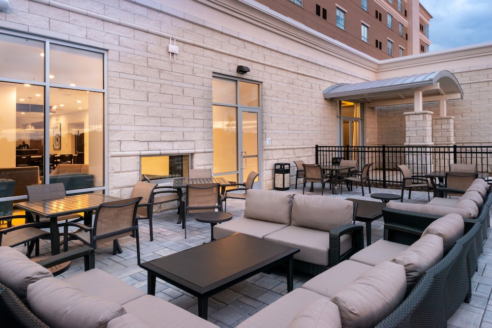 holiday inn farmingtom hills detriot nw