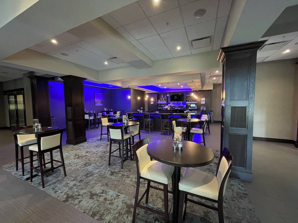 holiday inn farmingtom hills detriot nw
