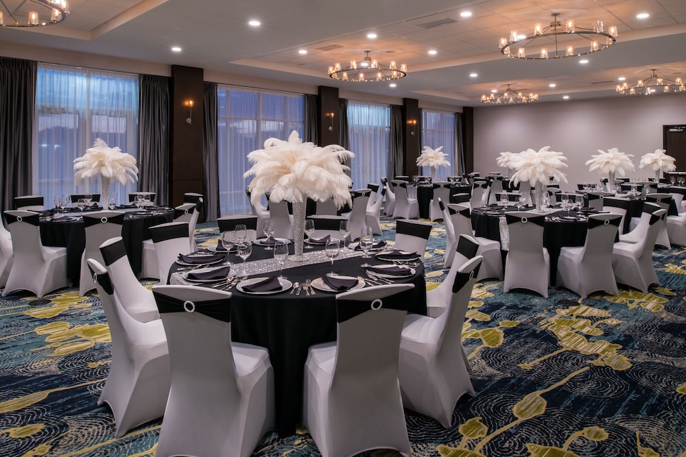 holiday inn farmingtom hills detriot nw