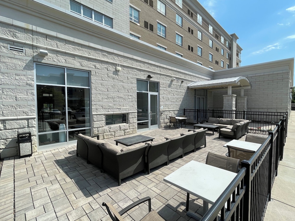 holiday inn farmingtom hills detriot nw