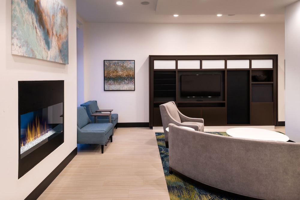 holiday inn farmingtom hills detriot nw