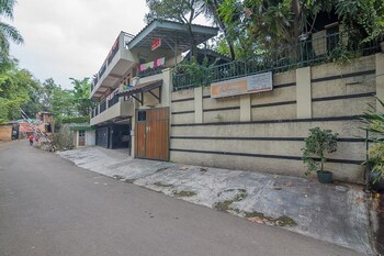 reddoorz near exit toll pasteur 3