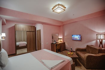 alison hotel baku
