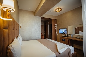 alison hotel baku