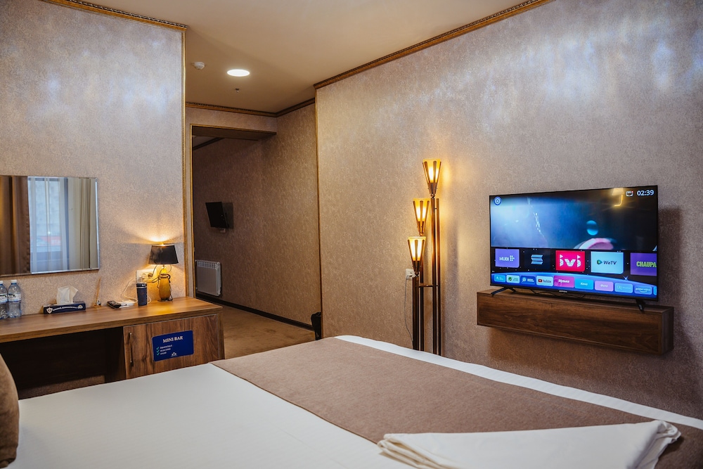 alison hotel baku