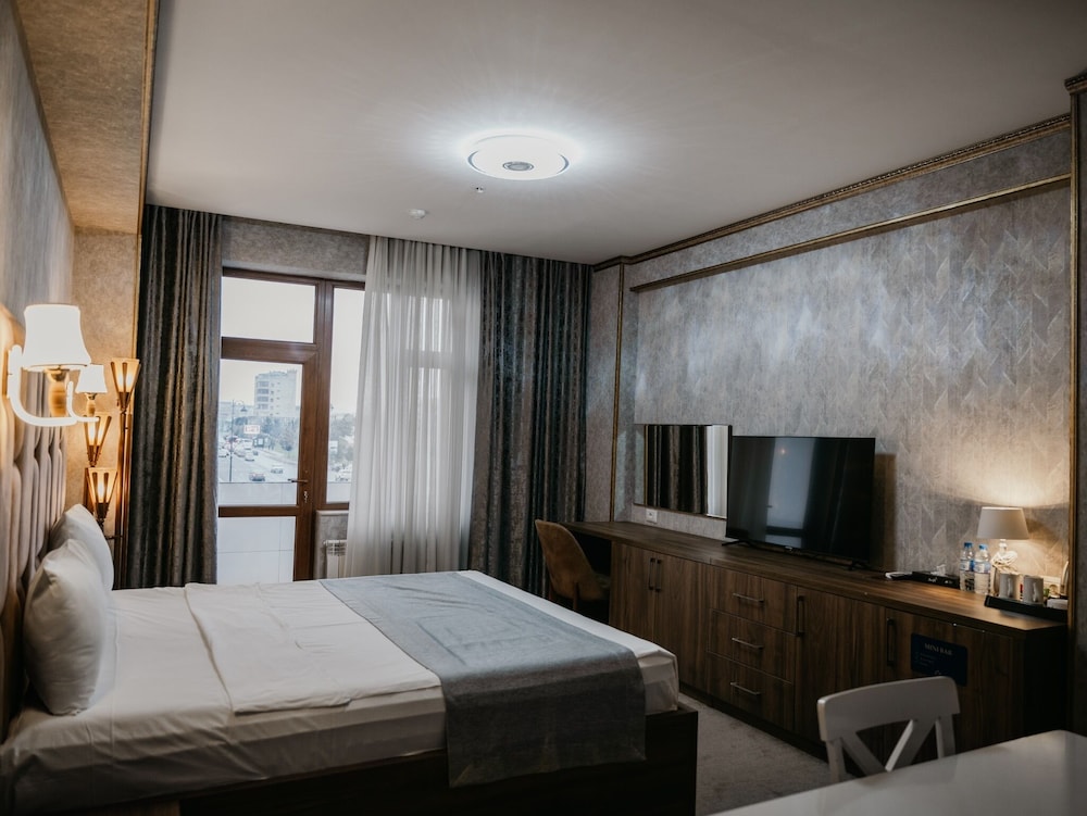 alison hotel baku