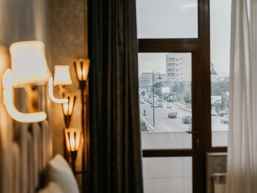alison hotel baku