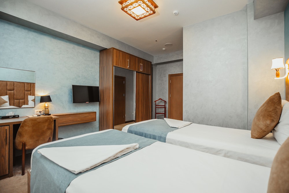 alison hotel baku