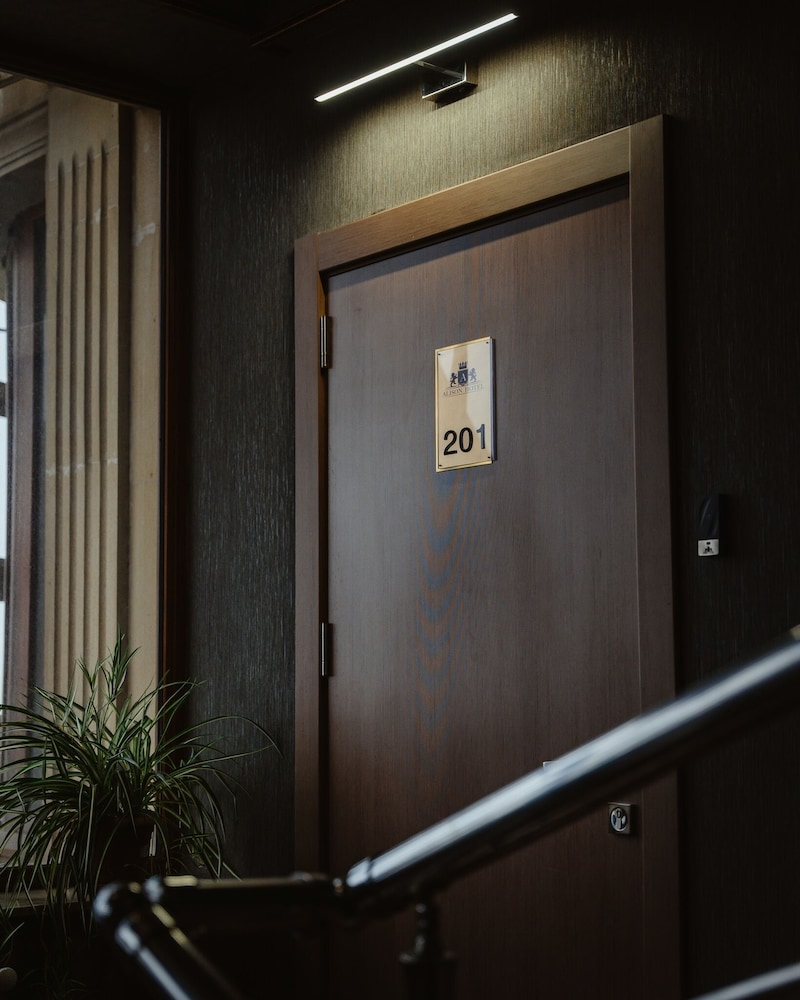 alison hotel baku