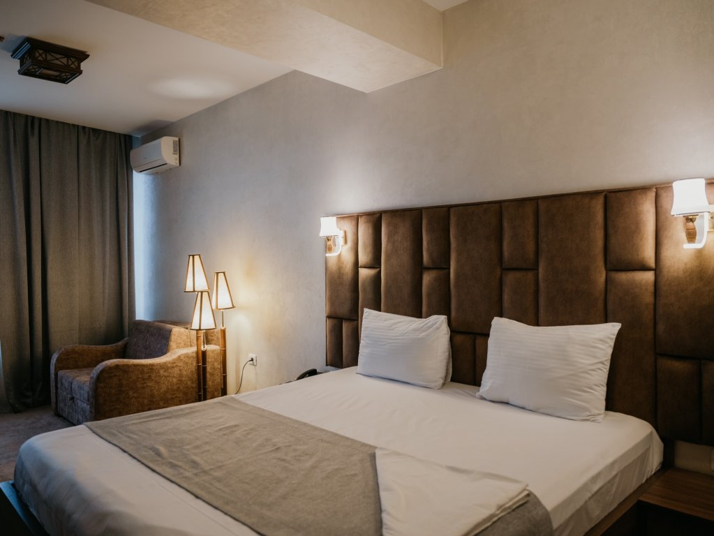 alison hotel baku
