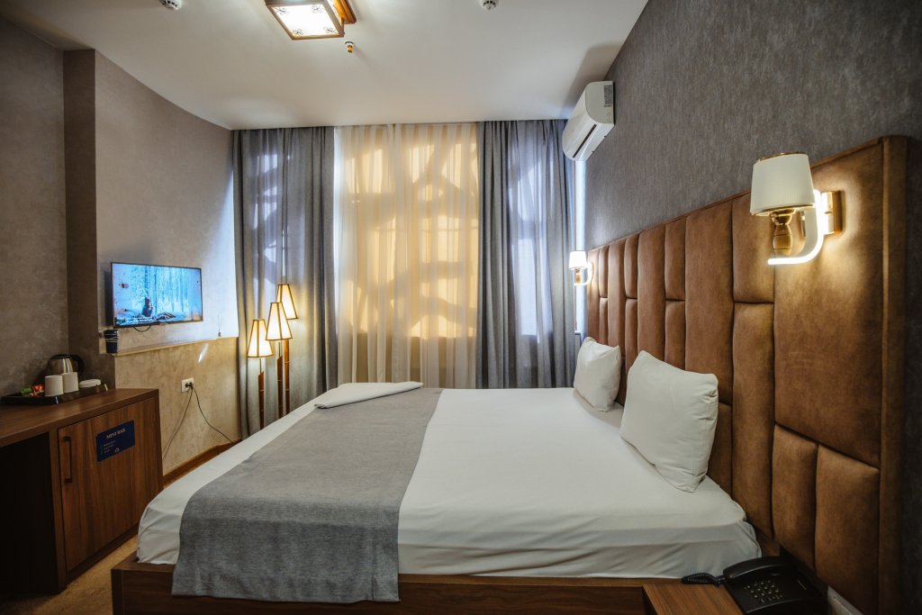 alison hotel baku