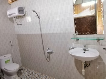 cuc phuong hotel