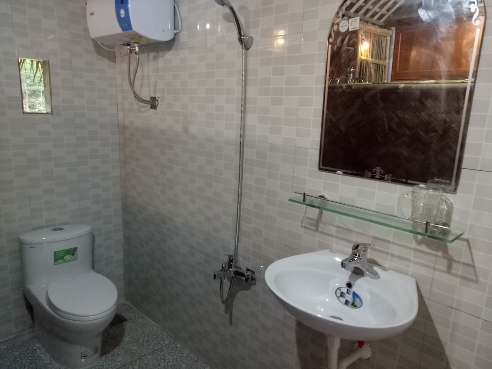 cuc phuong hotel