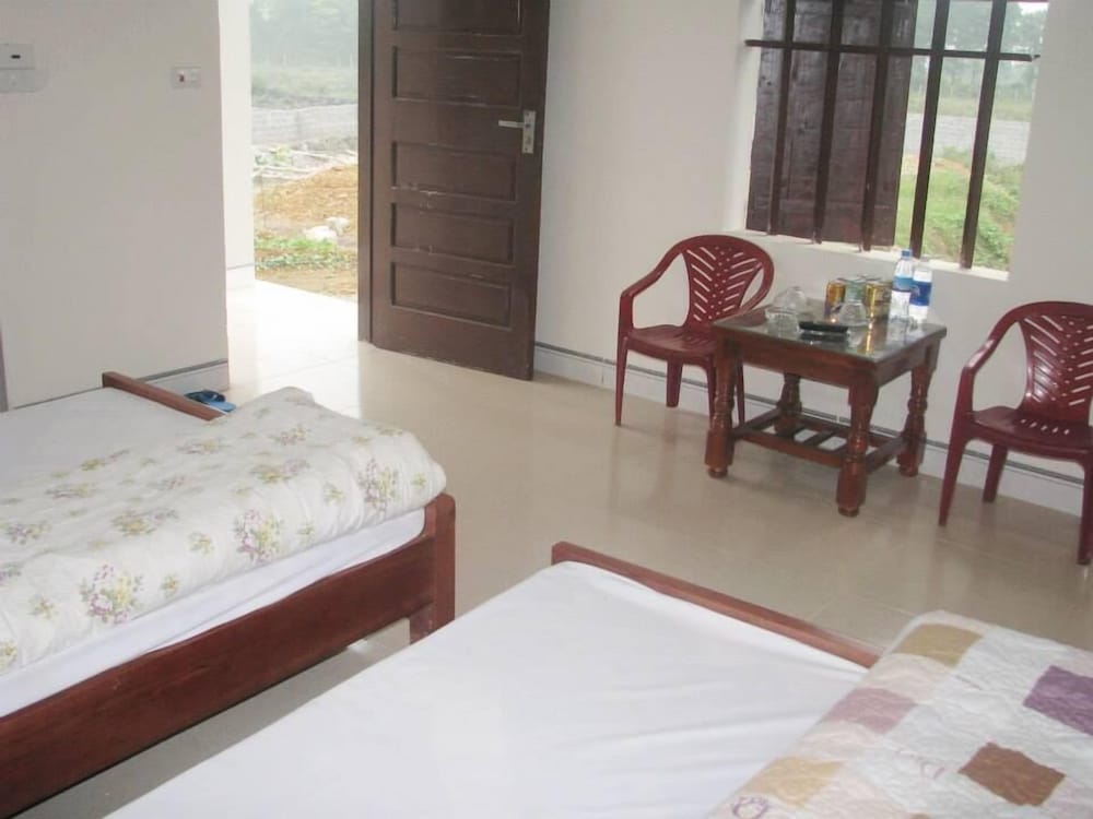 cuc phuong hotel