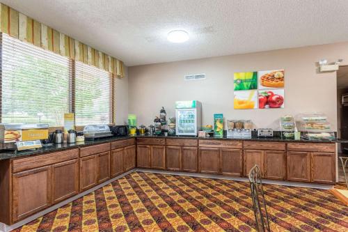 quality inn and conference center