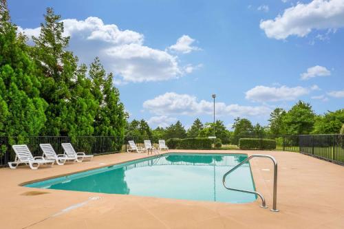 quality inn and conference center