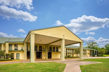 Quality Inn & Conference Center,Little Rock>>Heber Springs,3 star