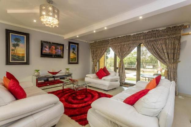 ezulwini guest house executive double room with pool view