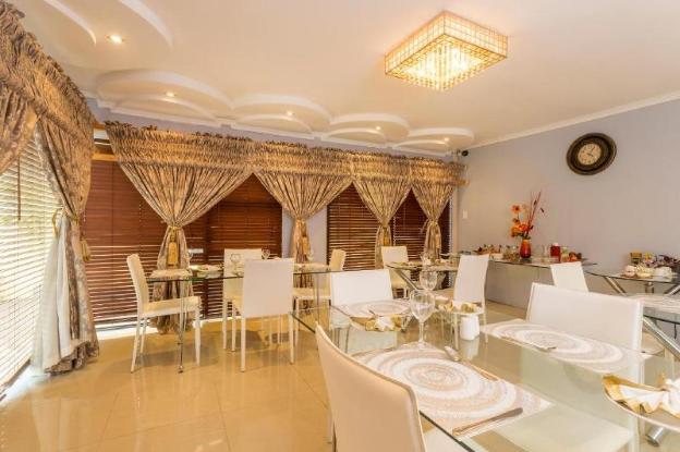 ezulwini guest house executive double room with pool view