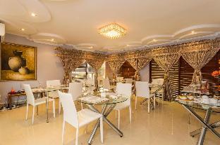 ezulwini guest house executive double room with pool view