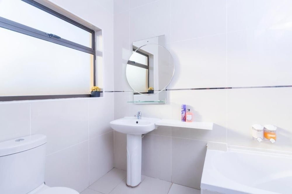 ezulwini guest house executive double room with pool view